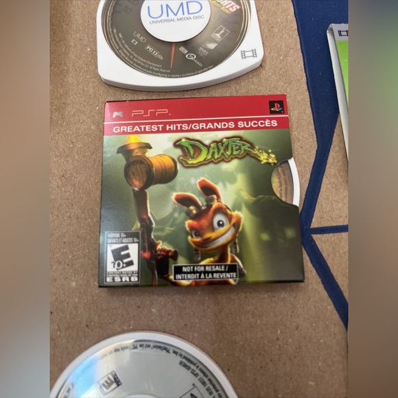 PSP Bundle in Box - Picture 9 of 16